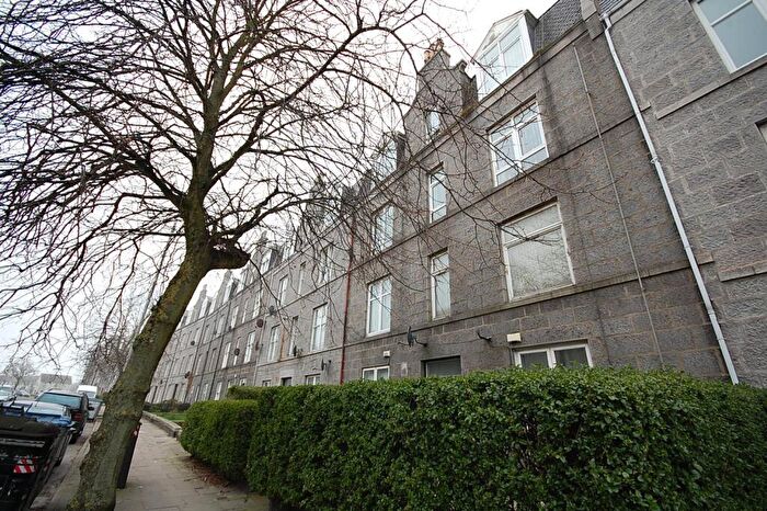1 Bedroom Flat To Rent In Walker Road, City Centre, Aberdeen, AB11