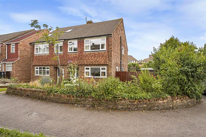 3 Bedroom Semi-Detached House For Sale In Ediva Road, Meopham, DA13