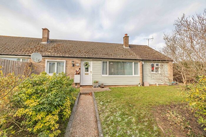 3 Bedroom Bungalow For Sale In Nettlefield, Kennington, Ashford, Kent, TN24