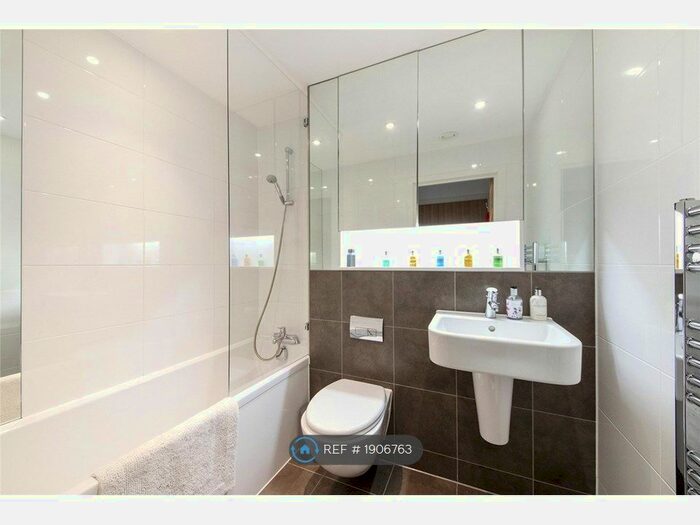 1 Bedroom Flat To Rent In Baquba, London, SE13