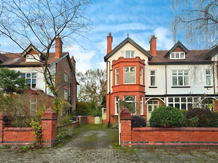 6 Bedroom Semi-Detached House To Rent In Rathen Road, Didsbury, Manchester, M20