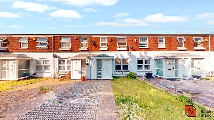 3 Bedroom House To Rent In St. Luke's Close, London, SE25