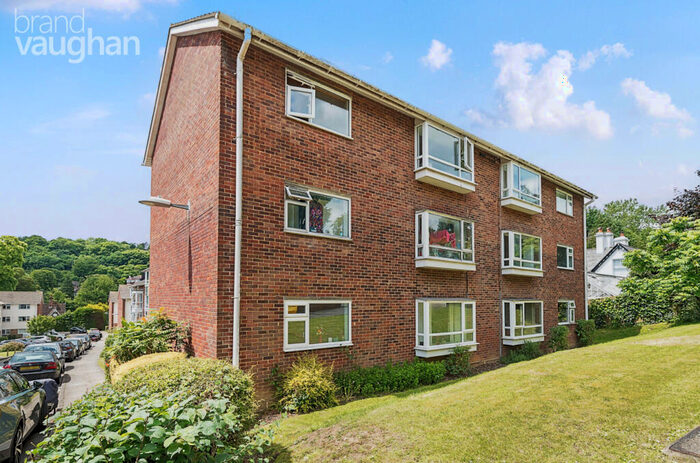 2 Bedroom Flat To Rent In Cliveden Close, Brighton, East Sussex, BN1