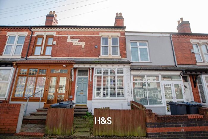 2 Bedroom Terraced House For Sale In Southfield Road, Birmingham, B16