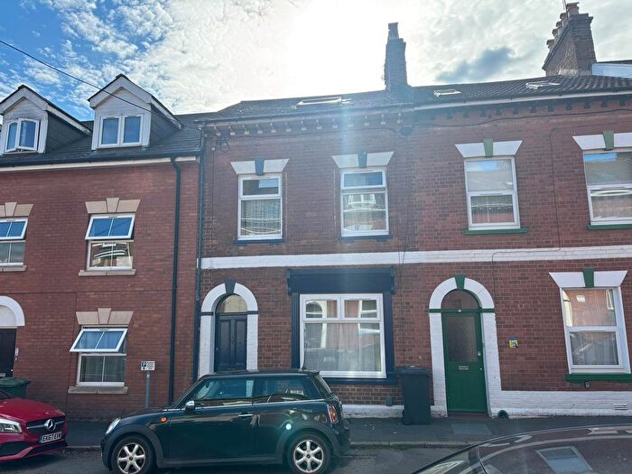 6 Bedroom Terraced House To Rent In Victoria Street, Exeter, EX4