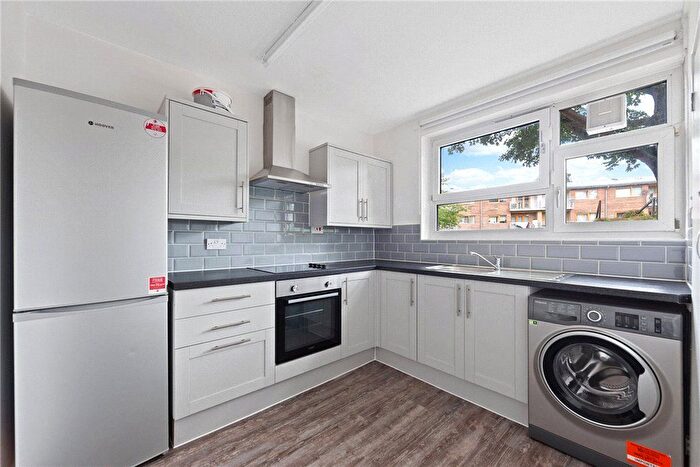 4 Bedroom Maisonette To Rent In Peckford Place, London, SW9