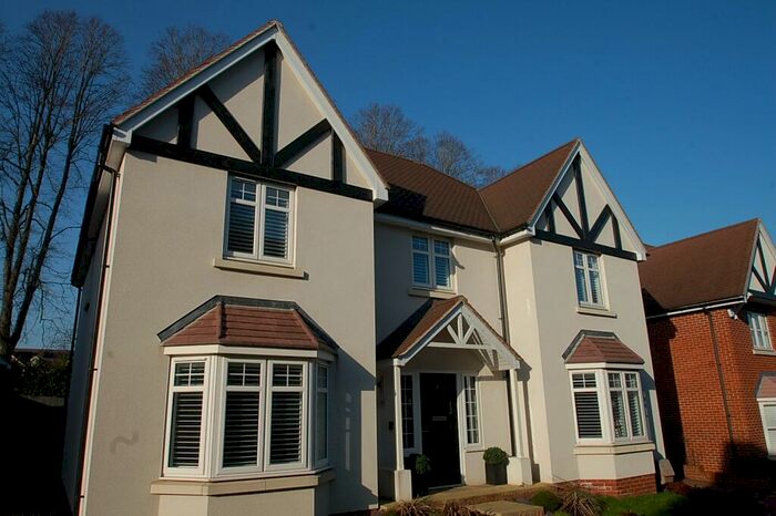 4 Bedroom Detached House To Rent In Grange Road, Chalfont St. Peter, SL9