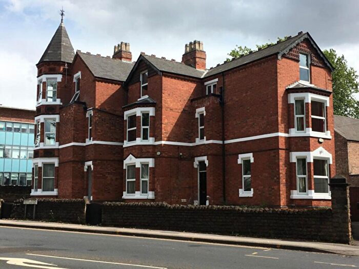 7 Bedroom Semi-Detached House For Sale In Derby Road, Nottingham, NG7