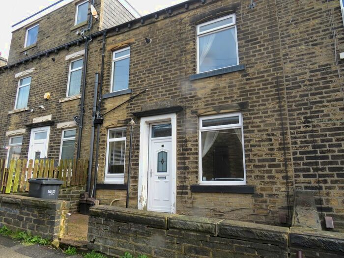 2 Bedroom Property To Rent In Dunkirk Street, Halifax, HX1