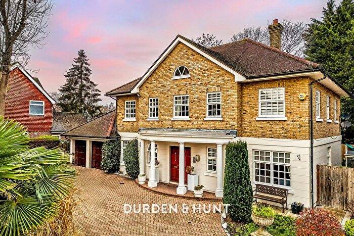 5 Bedroom Detached House To Rent In Gainsborough Place, Chigwell, IG7