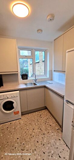 2 Bedroom Flat To Rent In Crouch Hill, London, N4