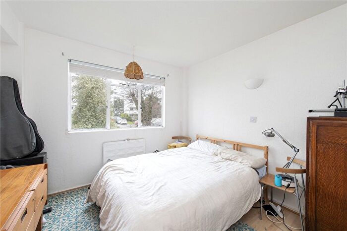 1 Bedroom Flat To Rent In Pullman Court, Streatham Hill, London, SW2