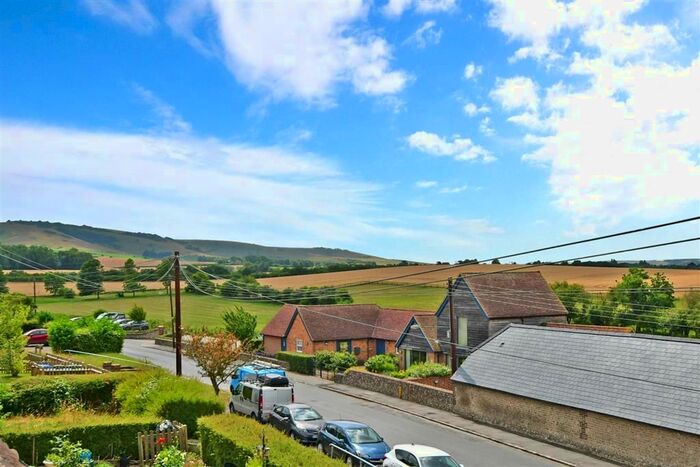 3 Bedroom Terraced House For Sale In Beddingham Gardens, Glynde, Lewes, East Sussex, BN8
