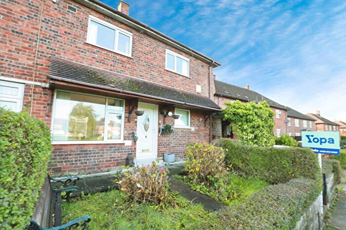 3 Bedroom Semi Detached House For Sale In Chelmsford Drive, Bentilee, Stoke-On-Trent, ST2