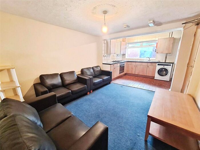 4 Bedroom Terraced House To Rent In Lodge Road, Southampton, Hampshire, SO14