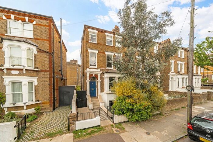 2 Bedroom Flat For Sale In Lady Margaret Road, Tufnell Park, N19