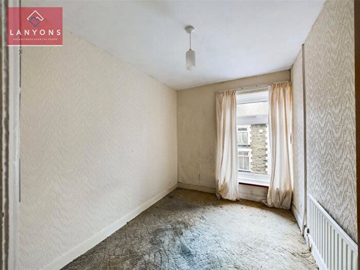 3 Bedroom End Of Terrace House For Sale In Lewis Street, Pentre, Rhondda Cynon Taf, CF41