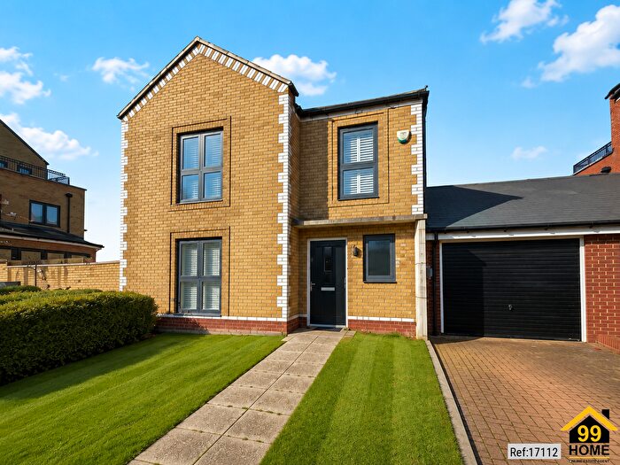 4 Bedroom Detached House To Rent In Pioneer Avenue, West Malling, Kent, ME19