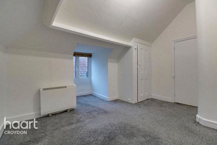 1 Bedroom Flat To Rent In Cheam Road, Sutton, SM1