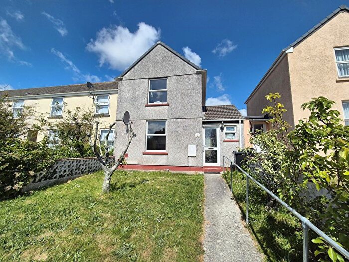 2 Bedroom Terraced House For Sale In Trevenen Road, Helston, TR13