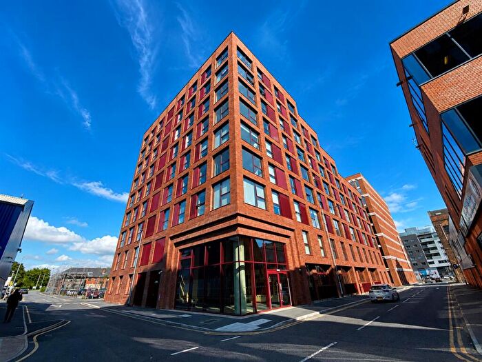 2 Bedroom Apartment To Rent In New Cross Central, Addington Street, Manchester, M4