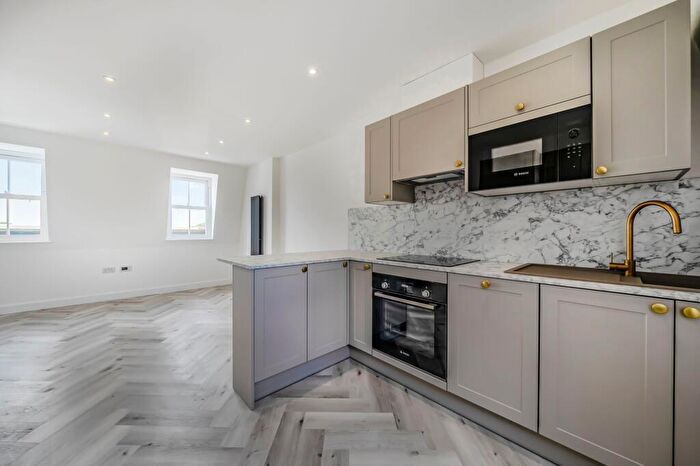 2 Bedroom Flat To Rent In Lion Road, Bexleyheath, Kent, DA6