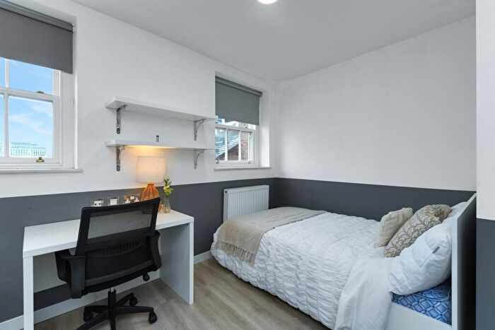 1 Bedroom Apartment To Rent In The Junction, Low Pavement, NG1