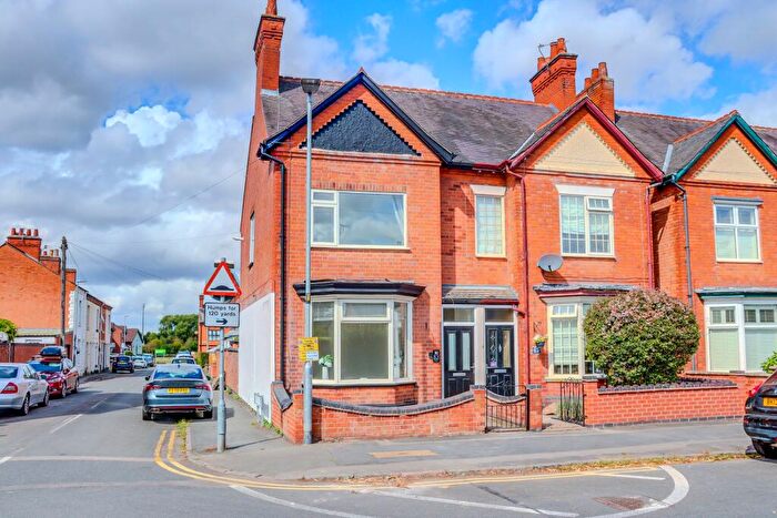 4 Bedroom Semi-Detached House For Sale In Broad Street, Syston, LE7