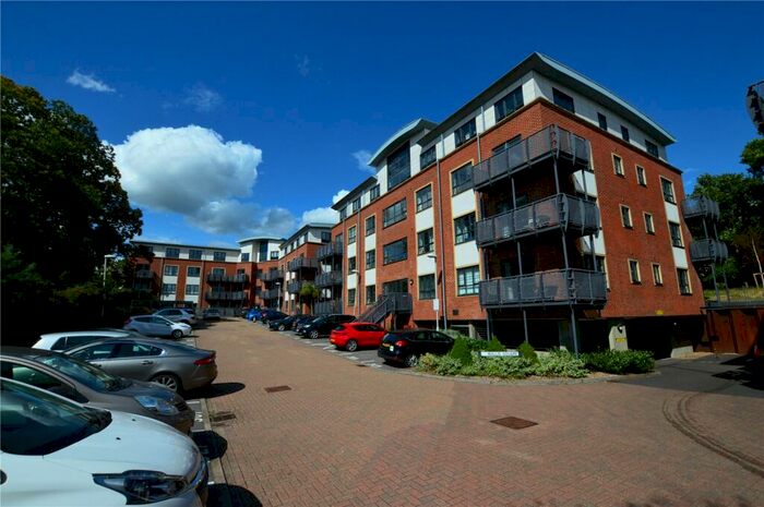 2 Bedroom Apartment To Rent In Wallis Square, Farnborough, Hampshire, GU14