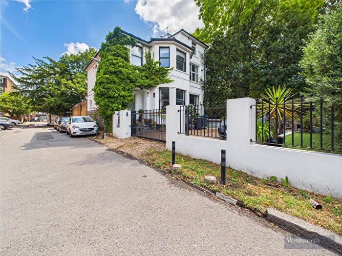 1 Bedroom Apartment For Sale In Ewell Road, Surbiton, United Kingdom, KT6