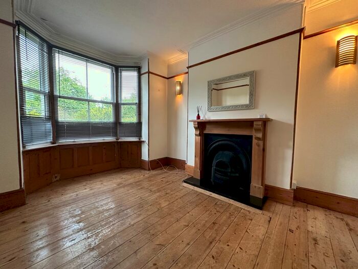 4 Bedroom End Terrace House To Rent In Mantle Street, Wellington, TA21