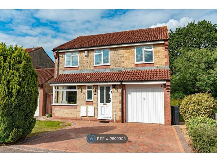 6 Bedroom Detached House To Rent In Huckley Way, Bradley Stoke, Bristol, BS32