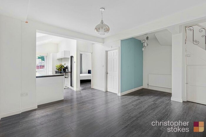 4 Bedroom Terraced House To Rent In Woodgrange Terrace, Great Cambridge Road, EN1