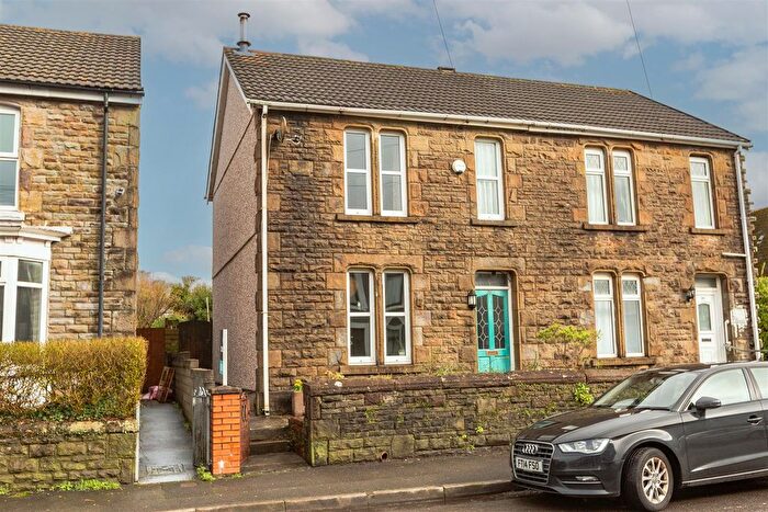 3 Bedroom Semi Detached House For Sale In Armine Road, Fforestfach, Swansea, SA5