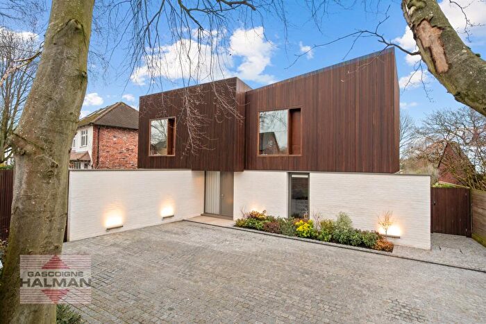 5 Bedroom Detached House For Sale In Altrincham Road, Wilmslow, SK9