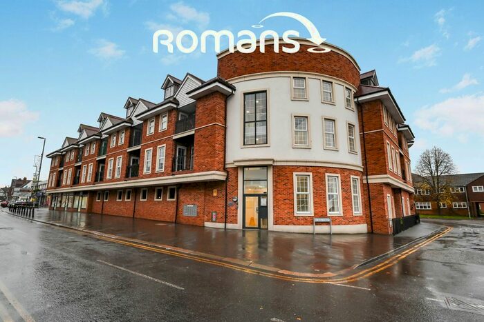 2 Bedroom Flat To Rent In Peach Street, Wokingham, RG40