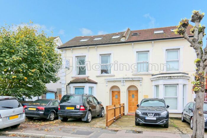 2 Bedroom Flat To Rent In Birchanger Road, South Norwood, SE25