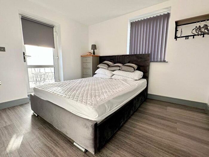 2 Bedroom Flat To Rent In Banks Street, Blackpool, FY1