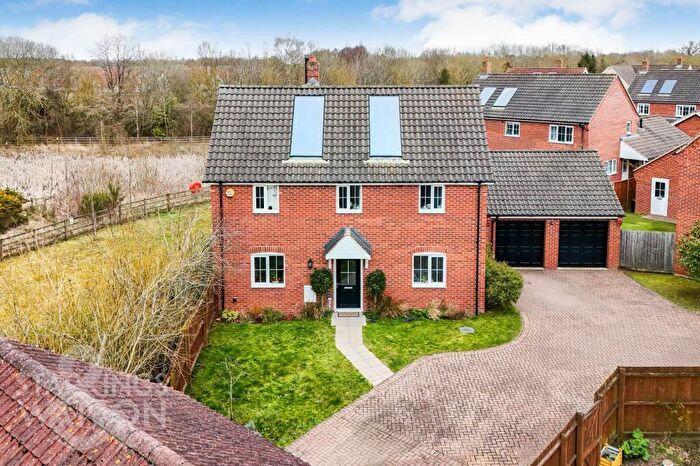5 Bedroom Detached House To Rent In Simpson Way, Wymondham, NR18