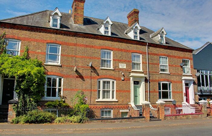4 Bedroom Terraced House For Sale In Elm Road, Wisbech, PE13