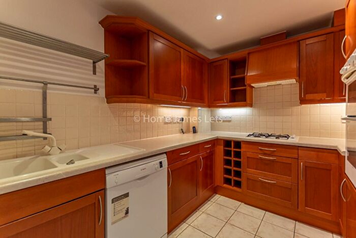 2 Bedroom Flat To Rent In Davigdor Road, Hove, BN3