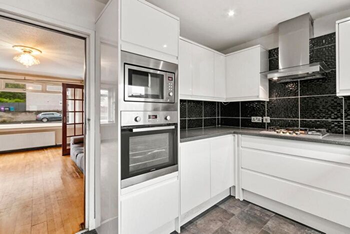 2 Bedroom Semi-Detached House For Sale In Archerhill Road, Knightswood, G13