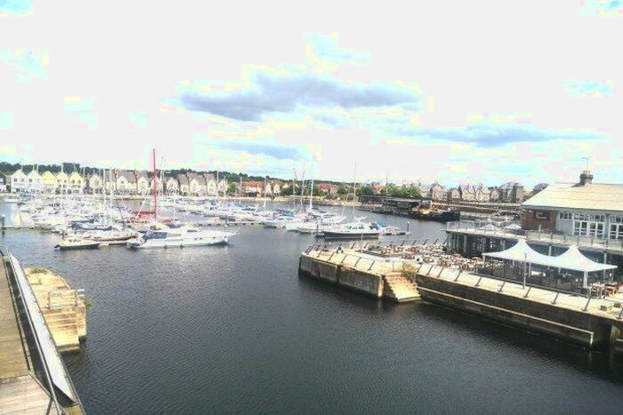 1 Bedroom Flat To Rent In Dock Head Road, Chatham, ME4