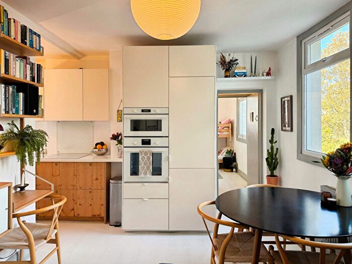 2 Bedroom Flat For Sale In Rye Hill Park, London, SE15