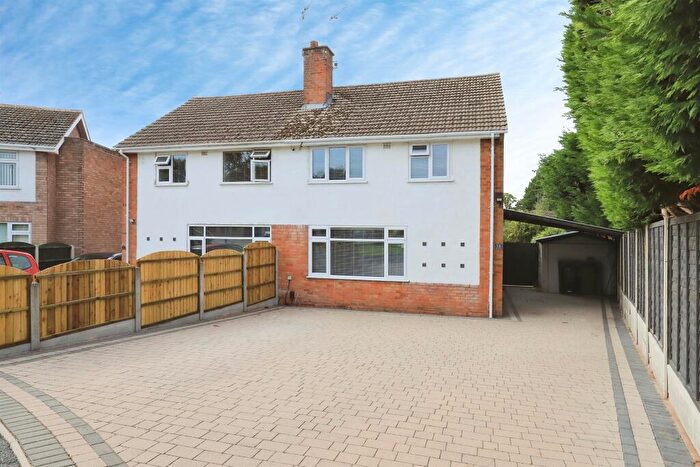 3 Bedroom Semi-Detached House For Sale In Cedar Crescent, Kidderminster, DY11