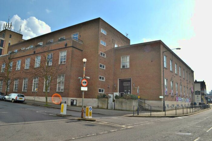 2 Bedroom Apartment To Rent In Queen Street, Hitchin, SG4