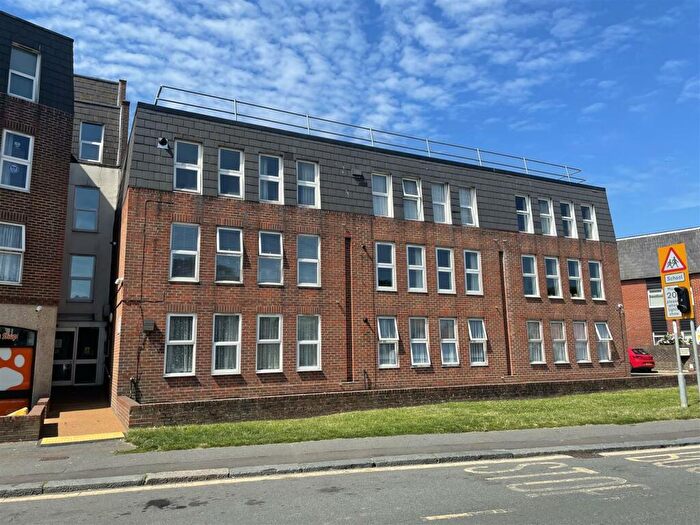 1 Bedroom Apartment To Rent In Lyon Street, Bognor Regis, PO21