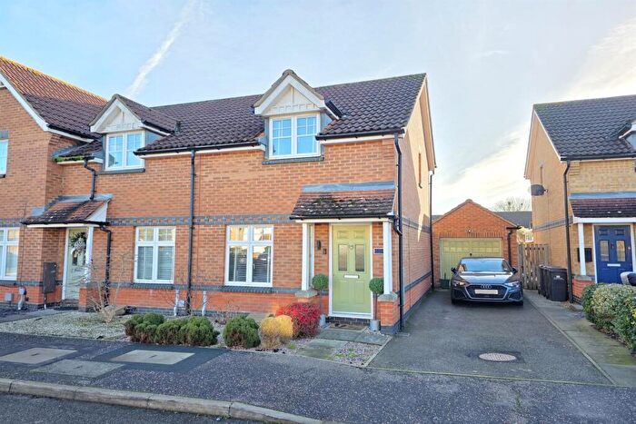 2 Bedroom Terraced House For Sale In Gulls Croft, Braintree, CM7