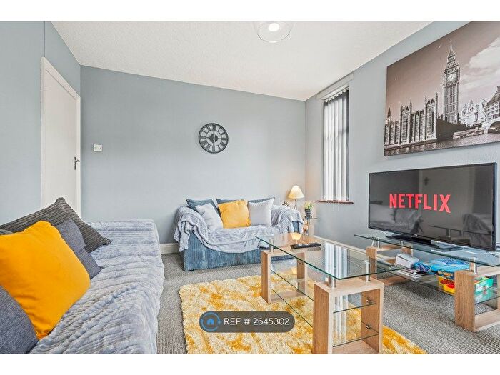 4 Bedroom Semi-detached House To Rent In Frankpledge Road, Coventry, CV3