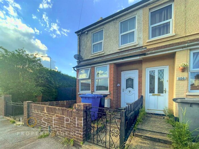 2 Bedroom House To Rent In Bramford Road, Ipswich, IP1